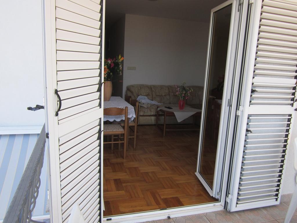 Apartments Antonia Malinska Chambre photo