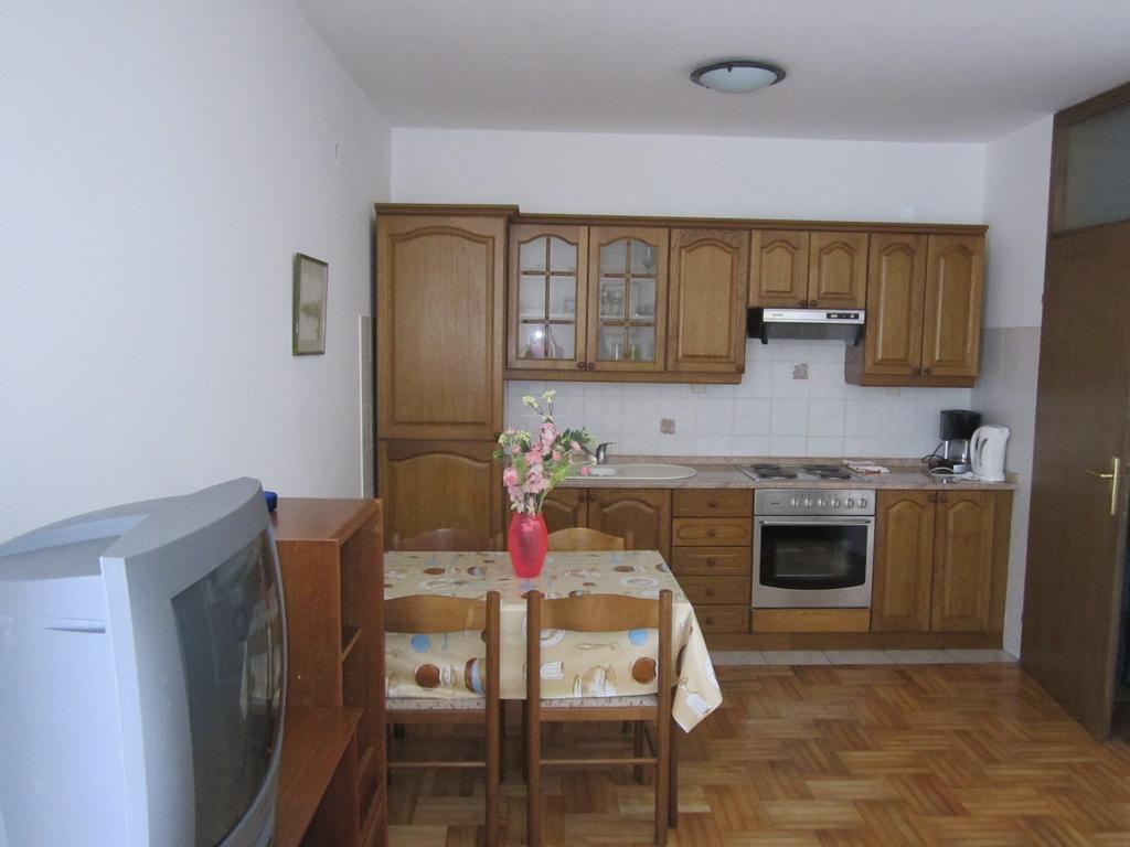 Apartments Antonia Malinska Chambre photo