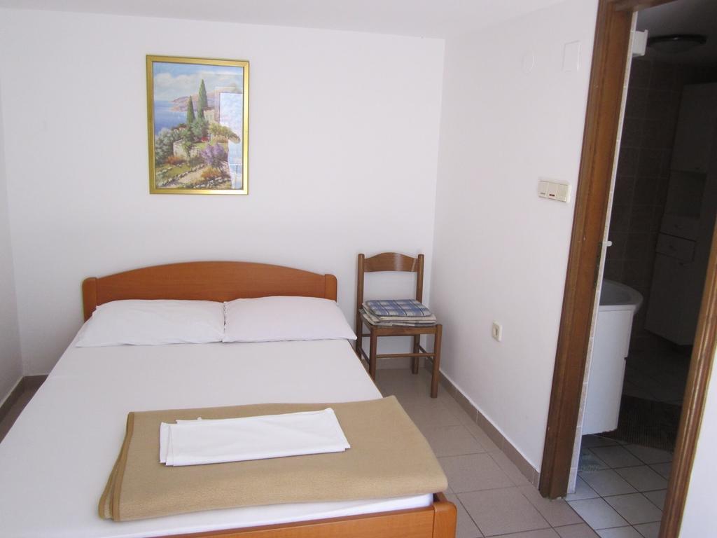 Apartments Antonia Malinska Chambre photo