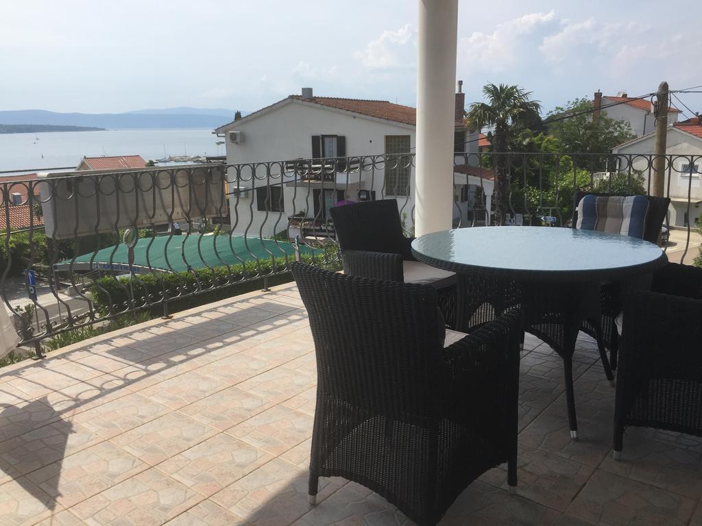 Apartments Antonia Malinska Extérieur photo