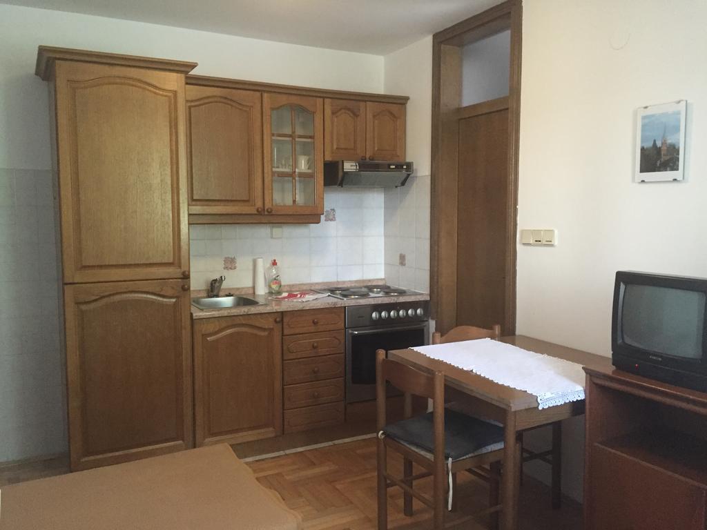 Apartments Antonia Malinska Extérieur photo