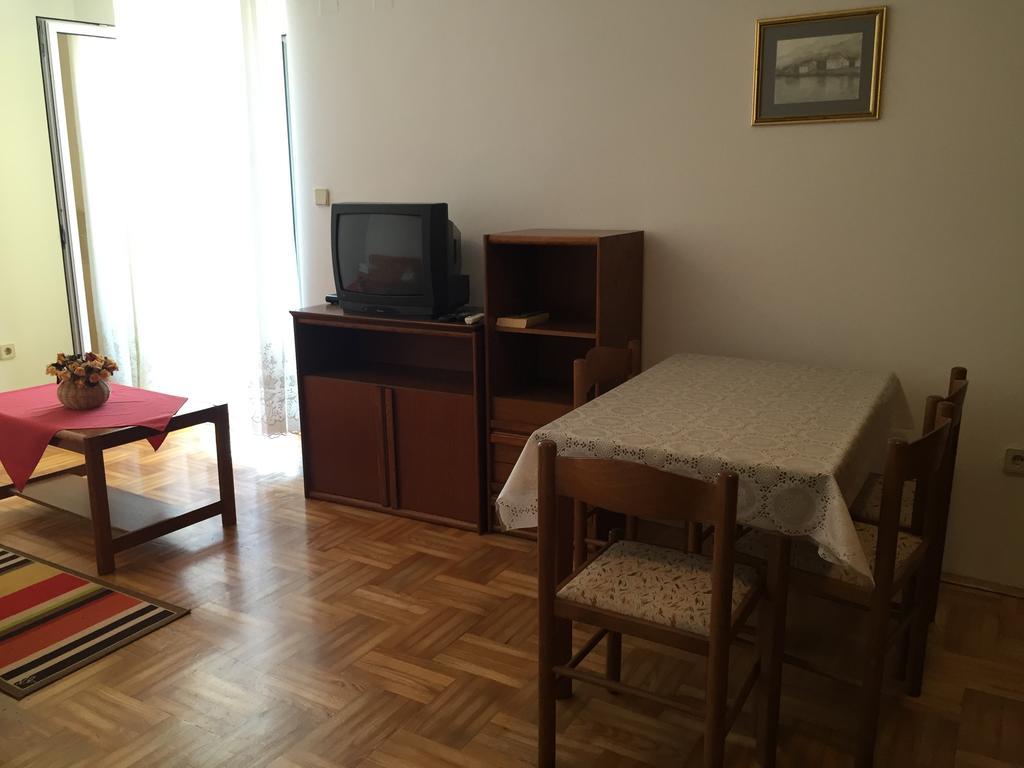 Apartments Antonia Malinska Extérieur photo