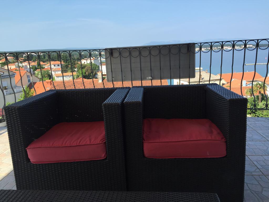 Apartments Antonia Malinska Extérieur photo